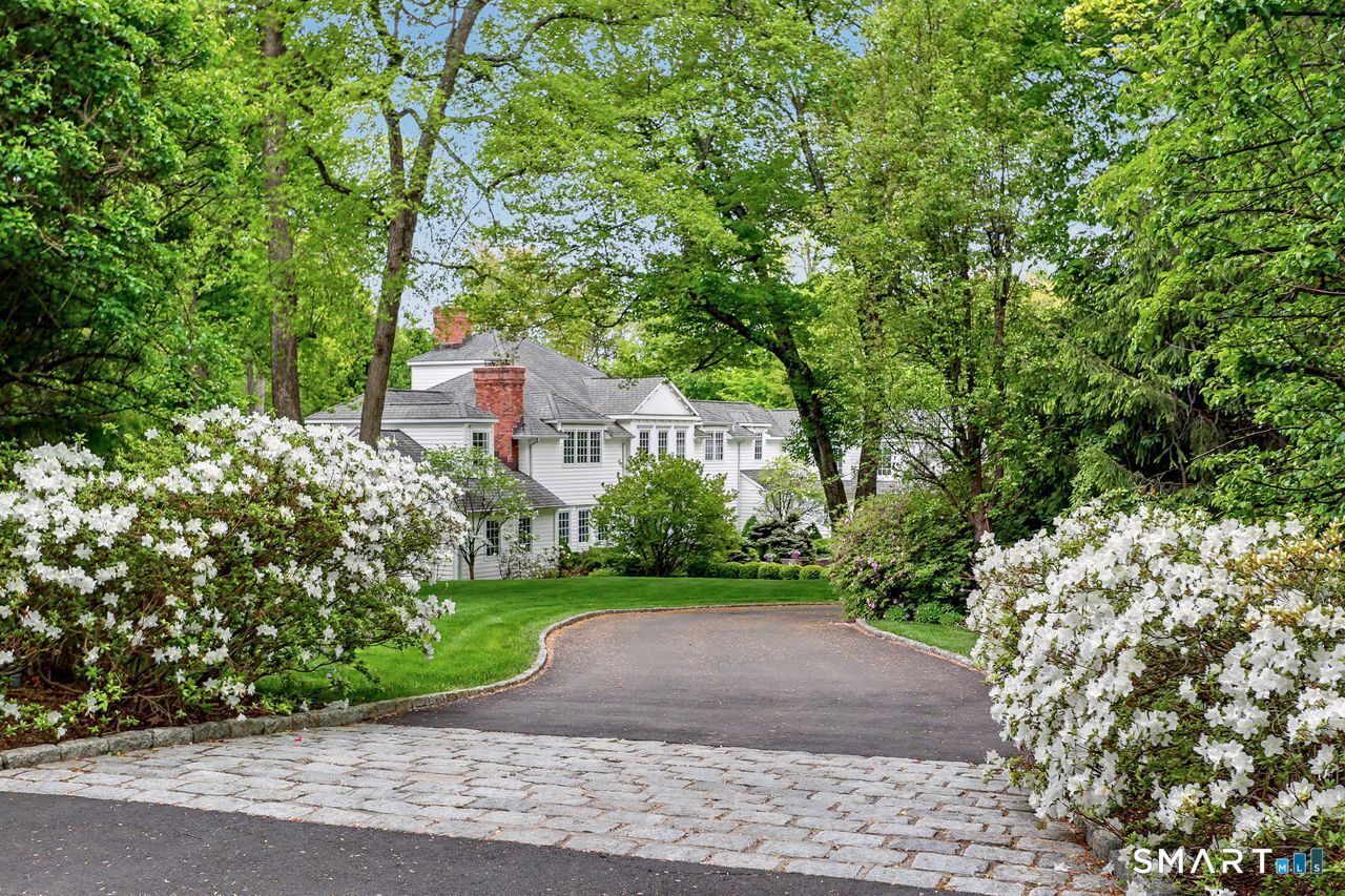 Property Photo:  34 Bayberry Road  CT 06840 