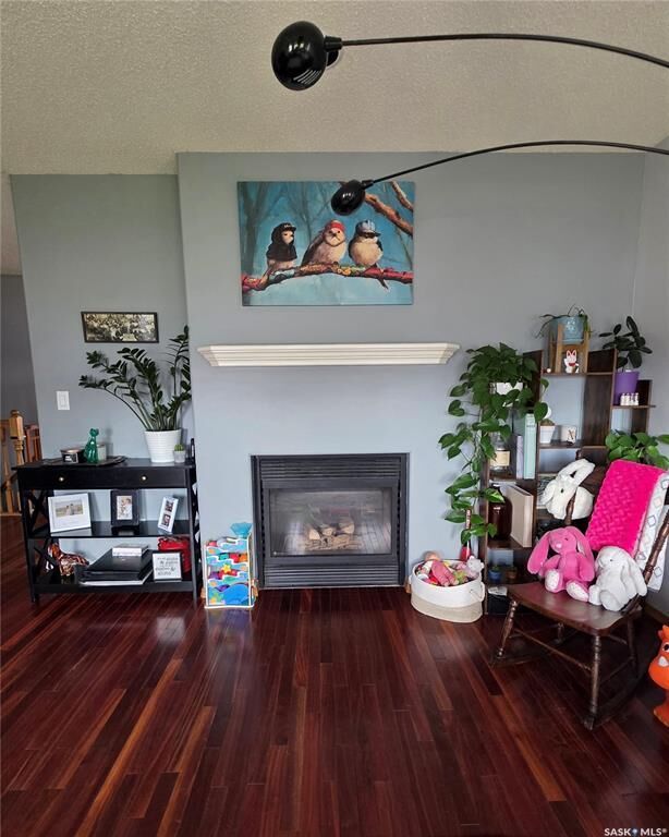 Property Photo: 705 Sun Valley Drive SK S4A 2R1