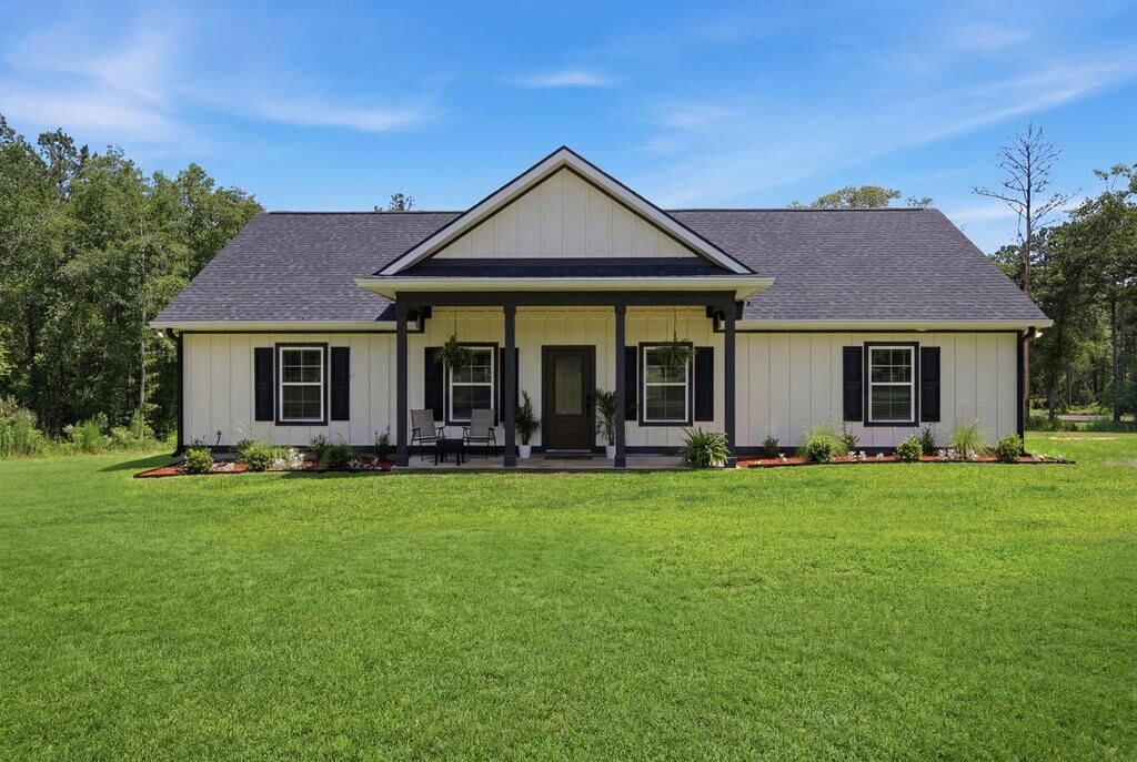 Property Photo: 823 Meridian GA 31792