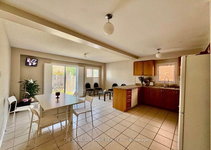Property Photo: 118 Guinevere Road ON L3S 4V2