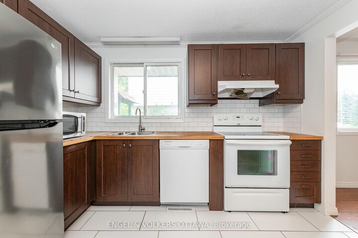Property Photo: 75 Woodfield Drive ON K2G 0A1