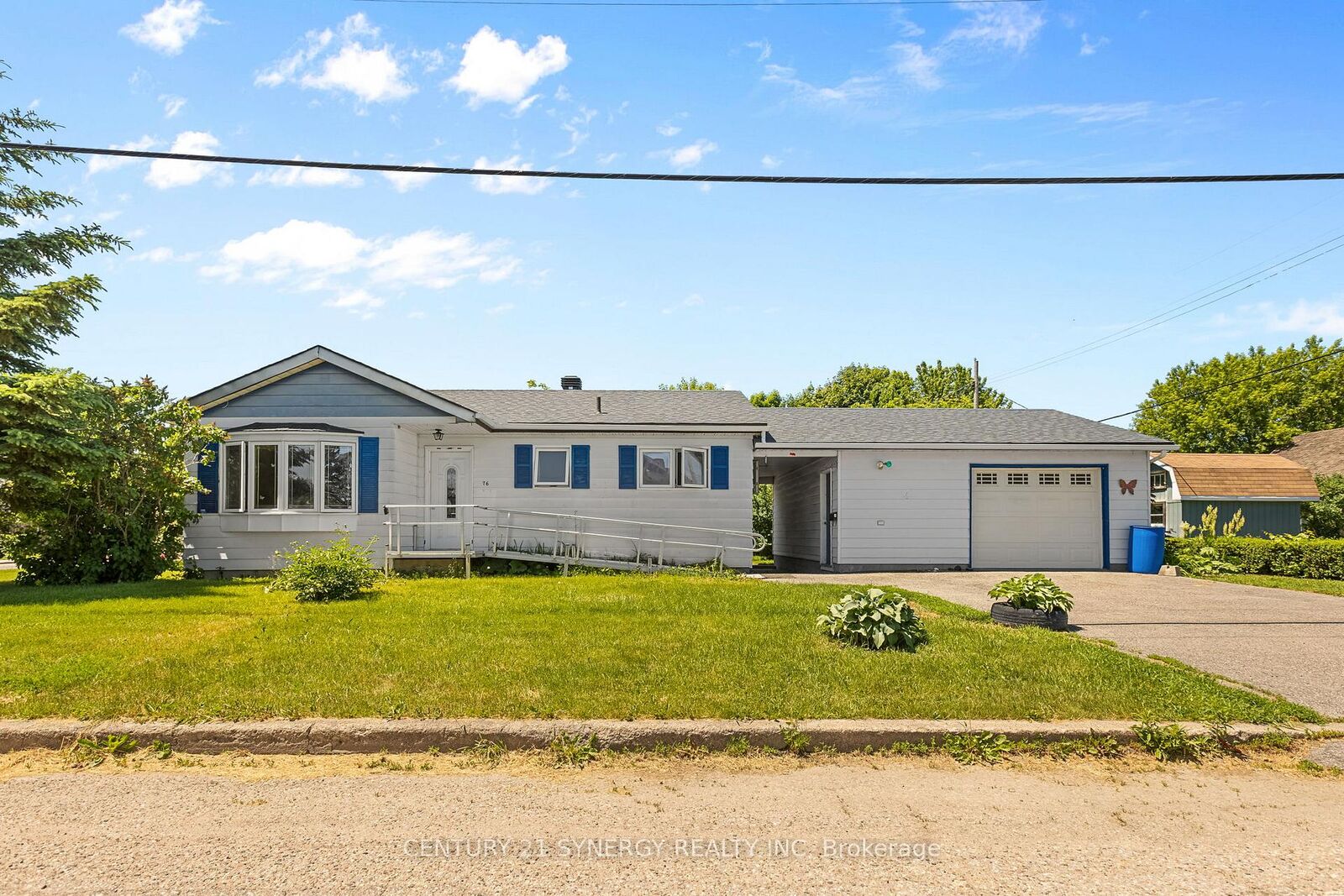 Property Photo: 76 Bridge Street ON K7S 2E6