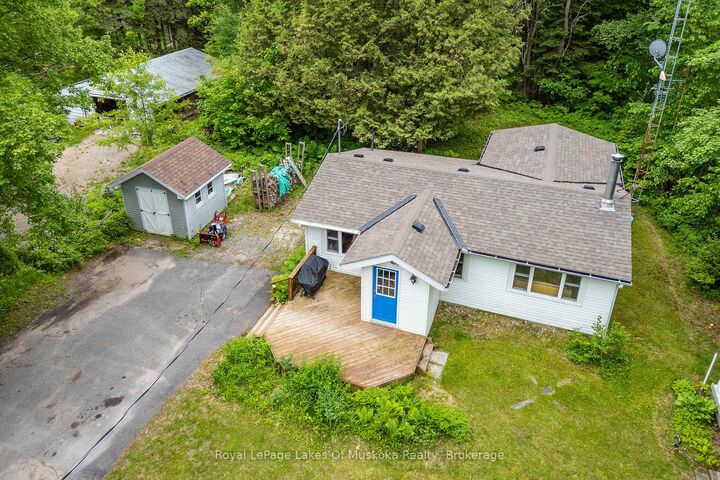 1136 Springdale Shores Private — photo 1