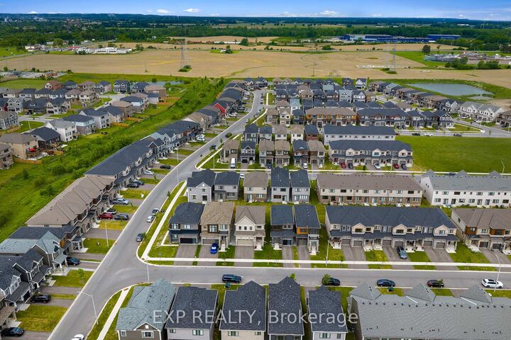Property Photo:  65 Ever Sweet Way  ON L2V 0K8 