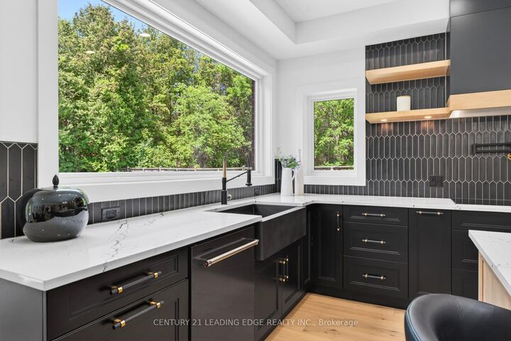 Photo de la propriété:  94 Roberson Drive  ON L1T 3Z6 