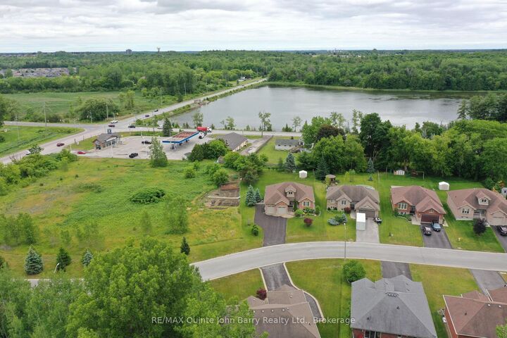 Property Photo: 2 Pine Marsh Lane ON K8V 0A5
