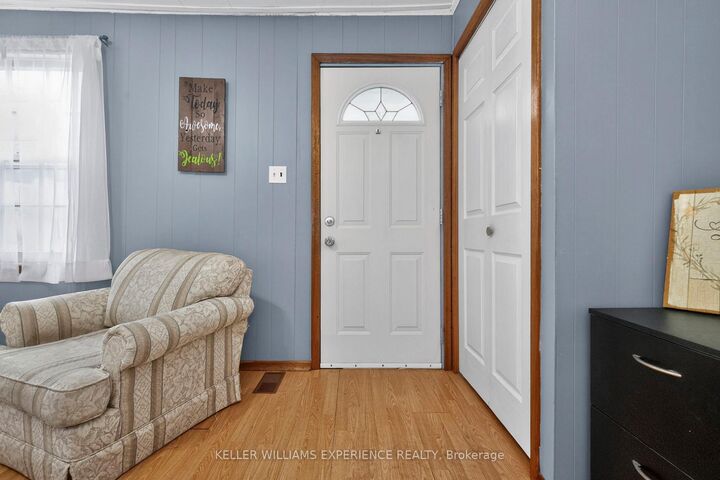 Property Photo: 10 Argyle Avenue ON L3V 2V6