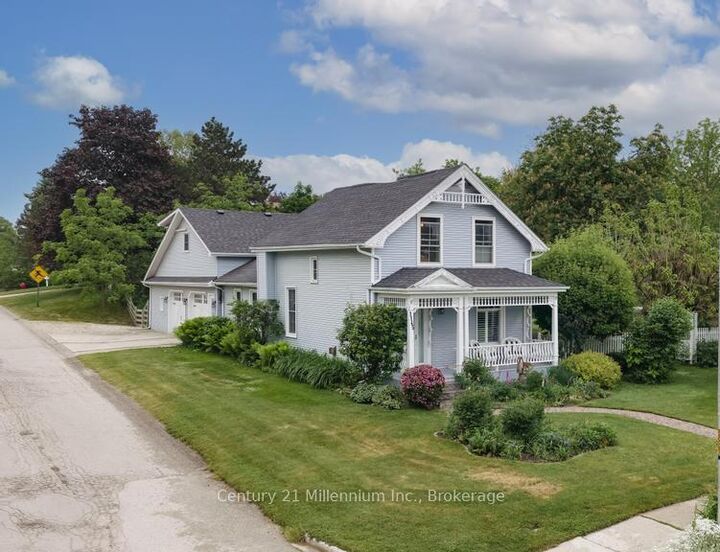 1145 Queen Street — photo 1