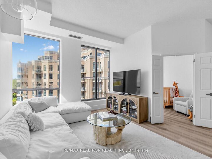 Property Photo: 500 Glencairn Avenue 503 ON M6B 1Z1
