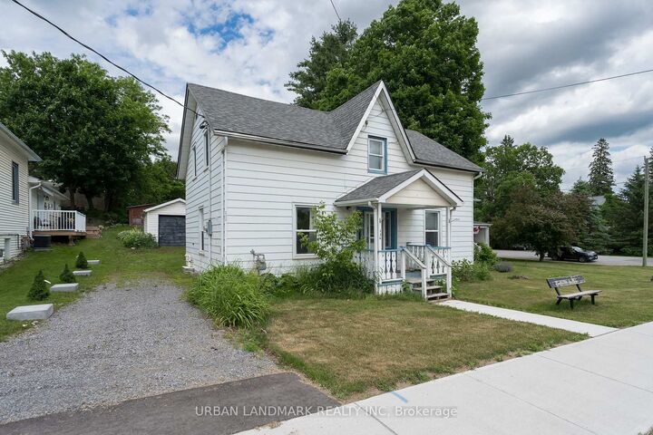 Property Photo: 136 St Lawrence Street ON K0K 2K0