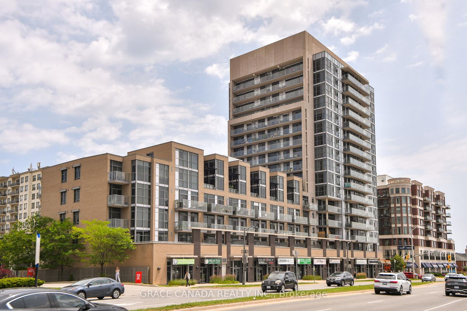 Property Photo: 1940 Ironstone Drive 508 ON L7L 0E4