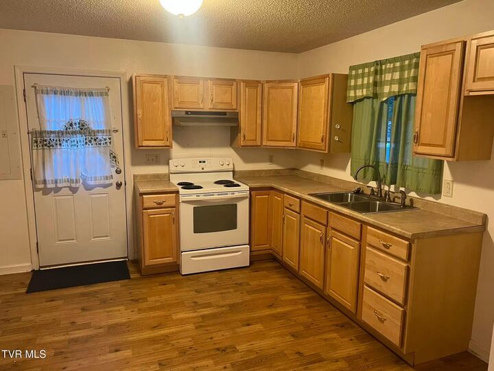 Property Photo: 1656 Derby Road VA 24216