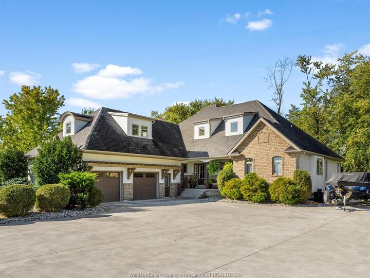 427 East Ruscom River — photo 1