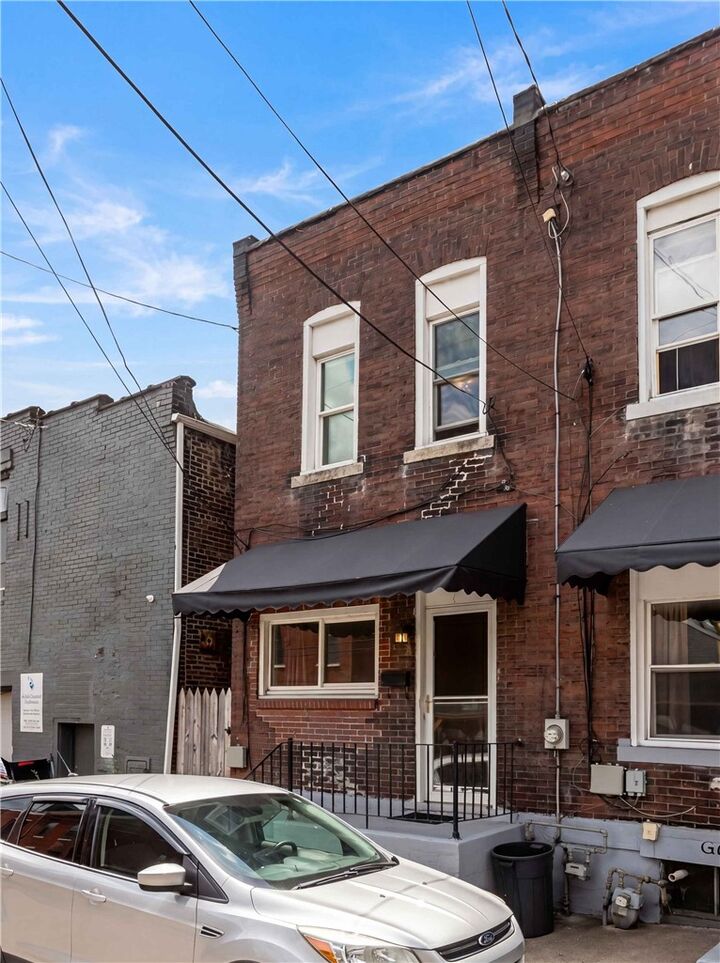 Property Photo:  2018 Tustin St  PA 15219 