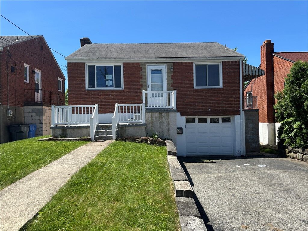 Property Photo:  116 Knox St  PA 15017 