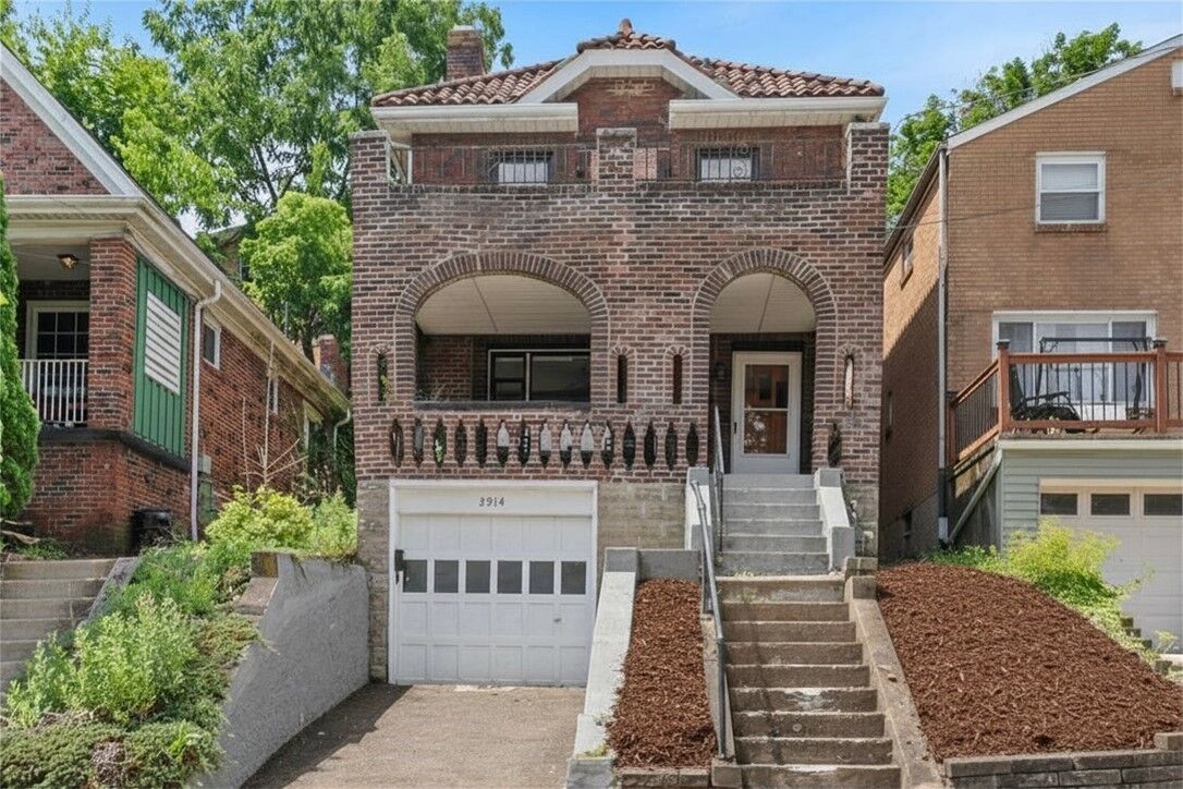 Property Photo: 2914 Glendale Ave PA 15227