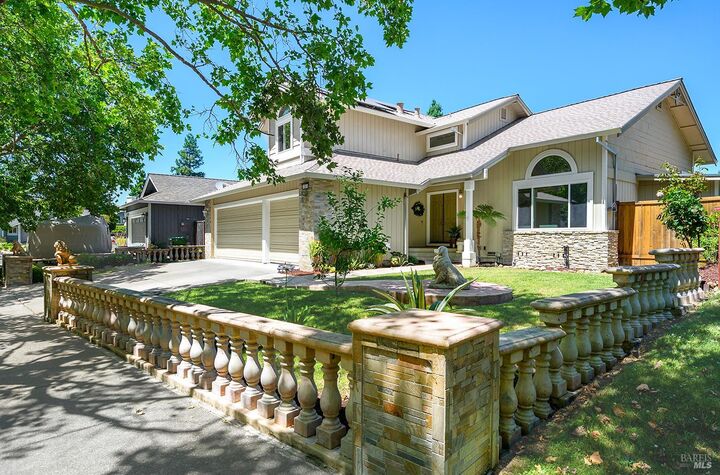 Property Photo:  5 Starling Drive  CA 94954 