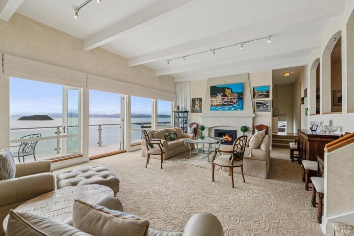Property Photo: 187 Oak Drive CA 94901