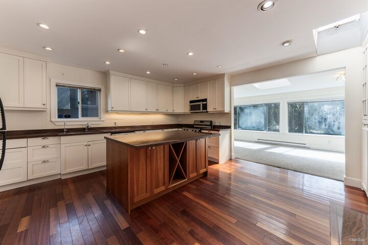 Property Photo: 2146 W 33rd Avenue BC V6M 1B9