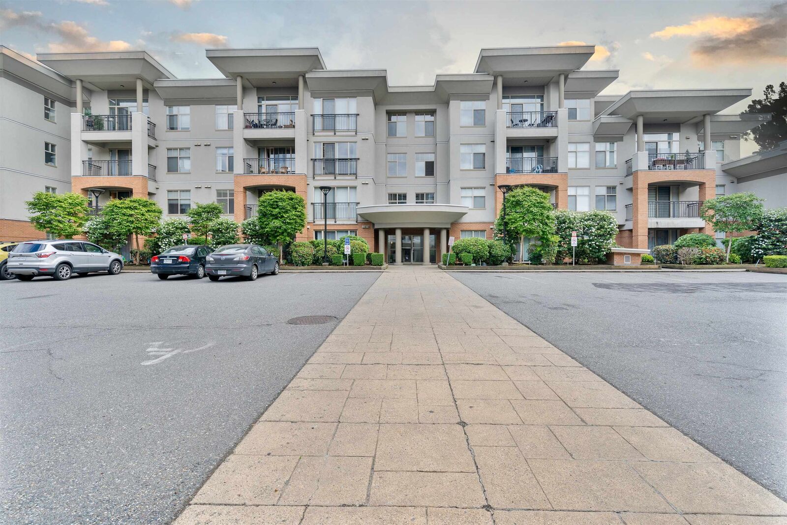 Property Photo: 33545 Rainbow Avenue 217 BC V2S 1E6