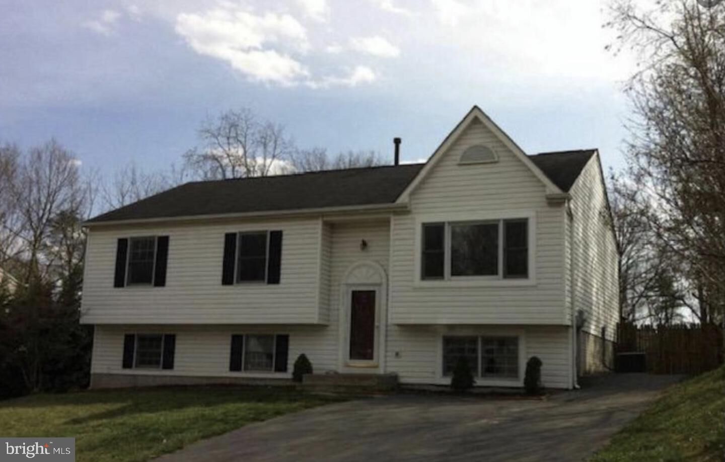 Property Photo: 303 Pembridge Drive VA 22602