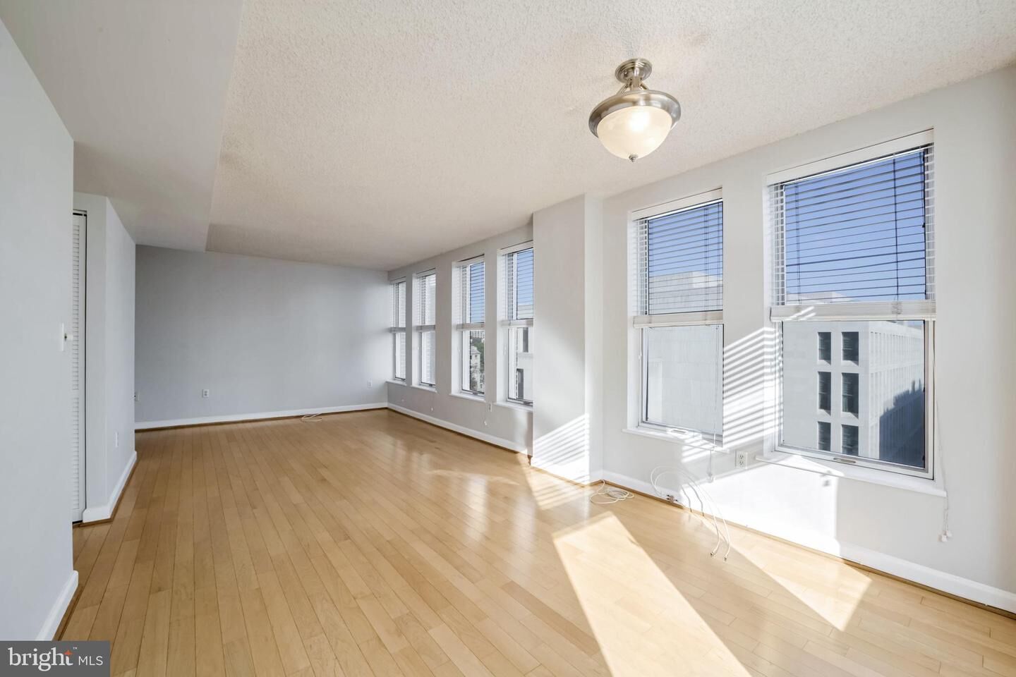 Property Photo:  601 Pennsylvania Avenue NW 910  DC 20004 