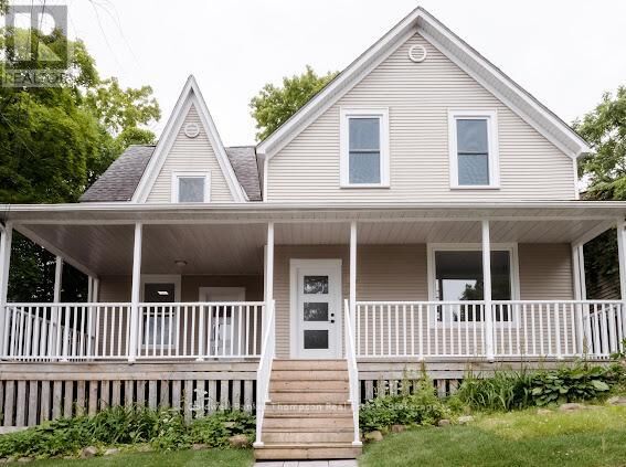 Property Photo: 5 Mary Street West 4 ON P1H 1W4