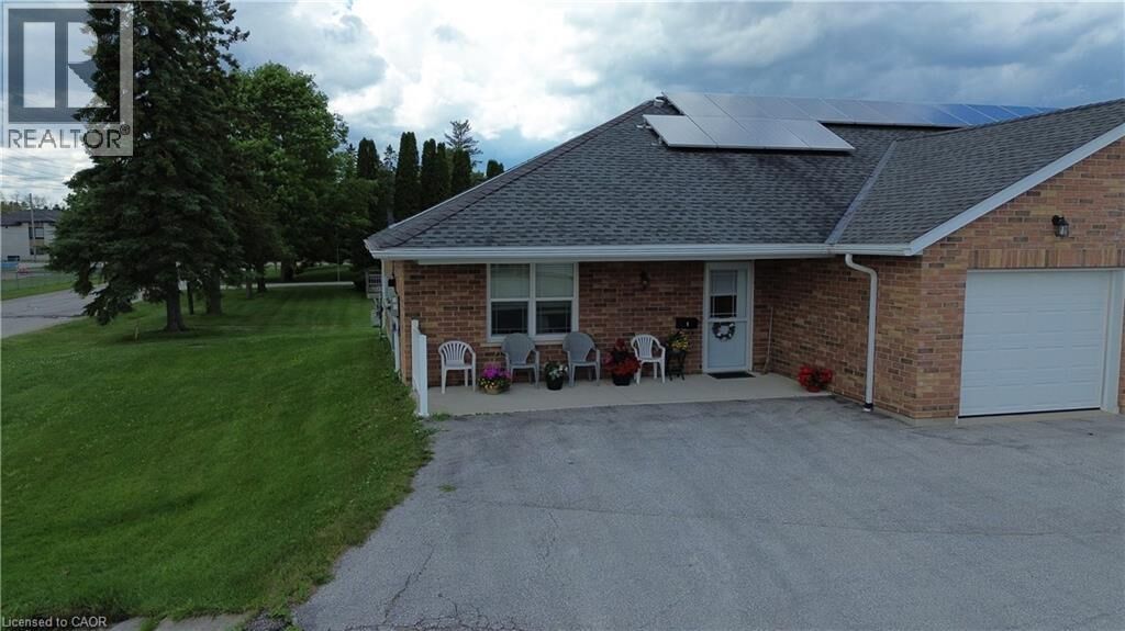 Property Photo:  444 Newfoundland Street  ON N0G 2L2 