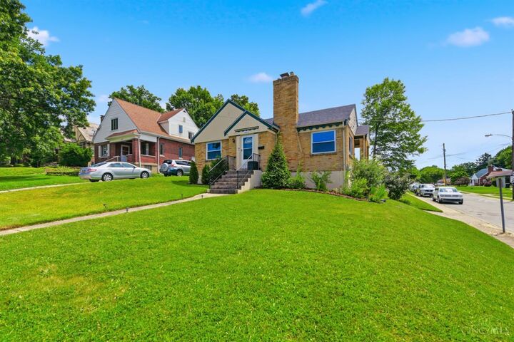 Property Photo:  3032 Boudinot Avenue  OH 45238 