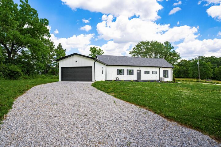 Property Photo:  3351 Georgesville Wrightsville Road  OH 43123 