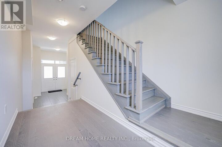 Property Photo:  19 Coppini Lane  ON L1S 7S9 