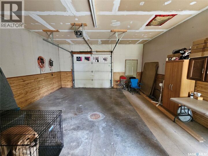 Property Photo:  206 W 1st Street  SK S0C 0B0 