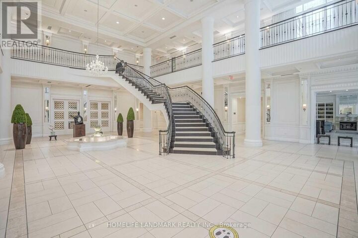 Property Photo: 25 Greenview Avenue 516 ON M2M 0A5
