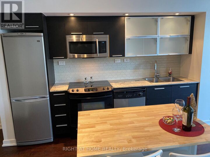 Property Photo:  25 Capreol Court 306  ON M5V 3Z7 