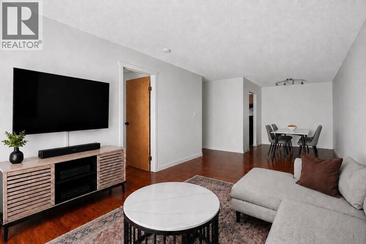 Property Photo: 2328 Oxford Street 202 BC V5L 1G3