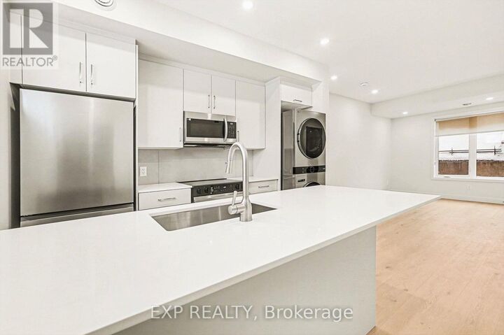 Property Photo:  1301 Dorchester Avenue  ON K1Z 8E8 