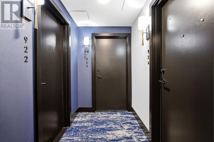 Property Photo:  120 Dallimore Circle 923  ON M3C 4J1 