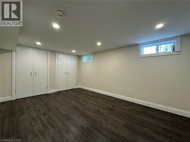 Property Photo:  54 Cambridge Avenue Lower  ON N2B 1N4 