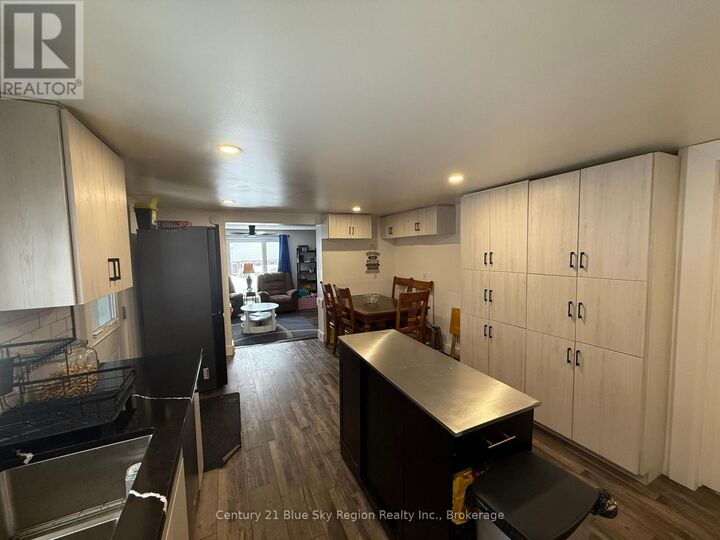 Property Photo:  165 Nipissing Street  ON P2B 1K2 