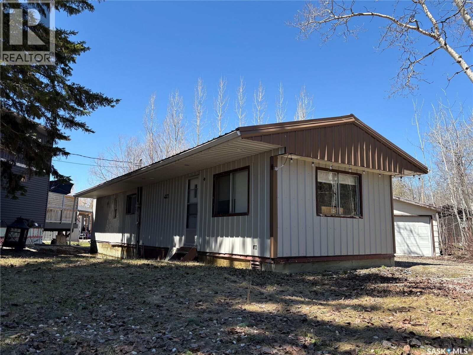 Property Photo:  3 North Bay  SK S0A 1T0 