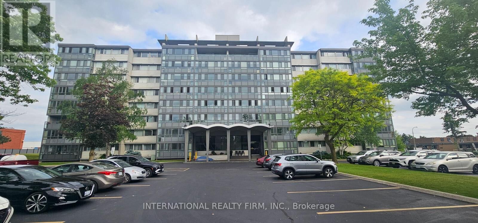 Property Photo:  24 Midland Drive 401  ON N2A 2A8 