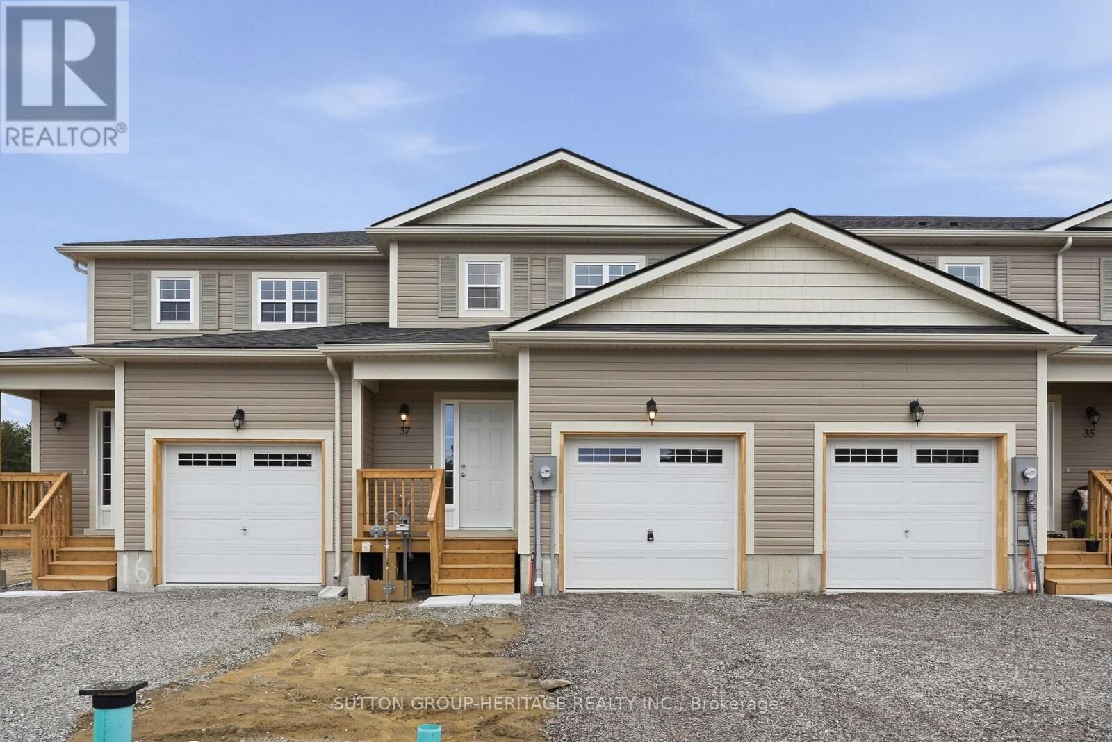 Property Photo:  37 McConnell Crescent  ON P1L 0N7 