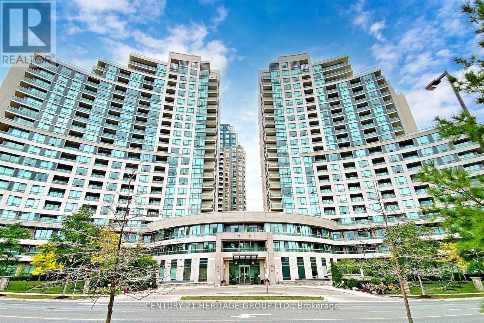 Property Photo: 509 Beecroft Road 2206 ON M2N 0A3