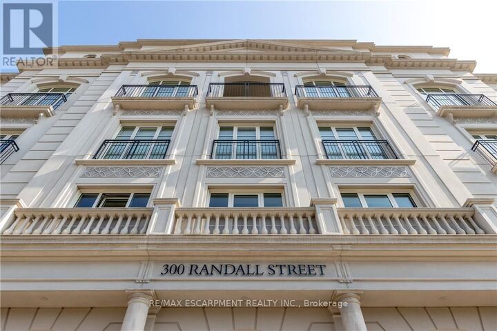 Property Photo:  300 Randall Street Ph1  ON L6J 0G2 