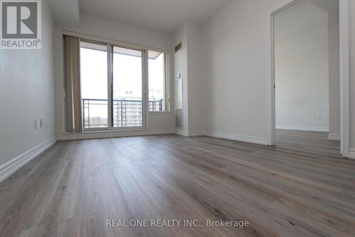 Property Photo:  385 Prince Of Wales Drive 1804  ON L5B 0C6 
