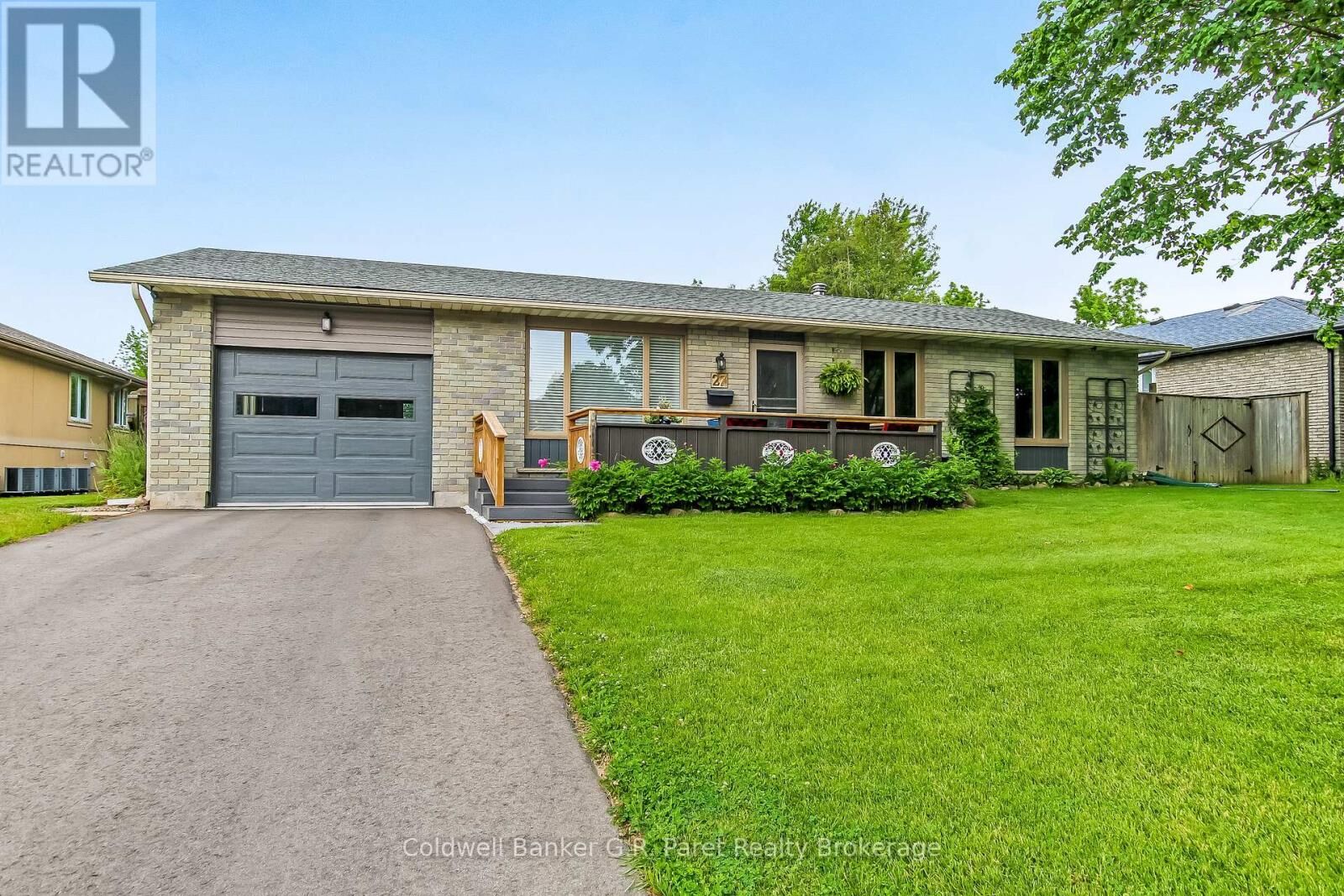 Property Photo: 27 Woodcock Drive ON N4G 4M3