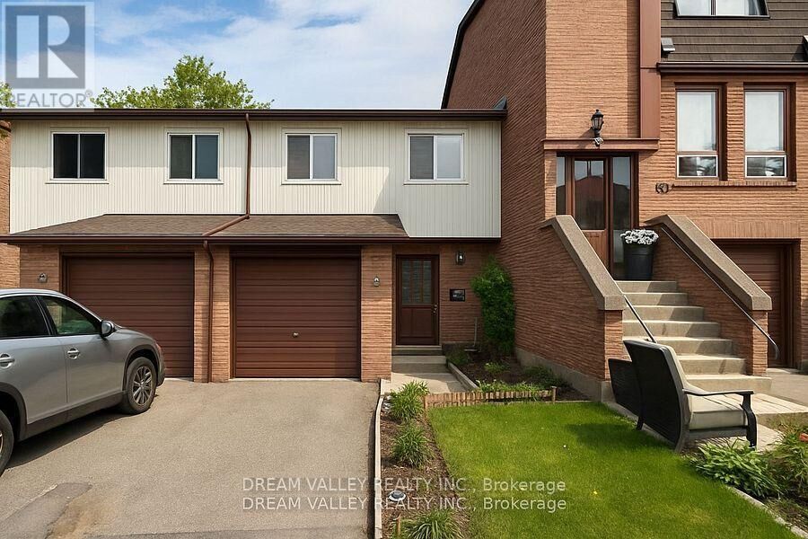 Property Photo:  175 Trudelle Street North 61  ON M1J 3K5 