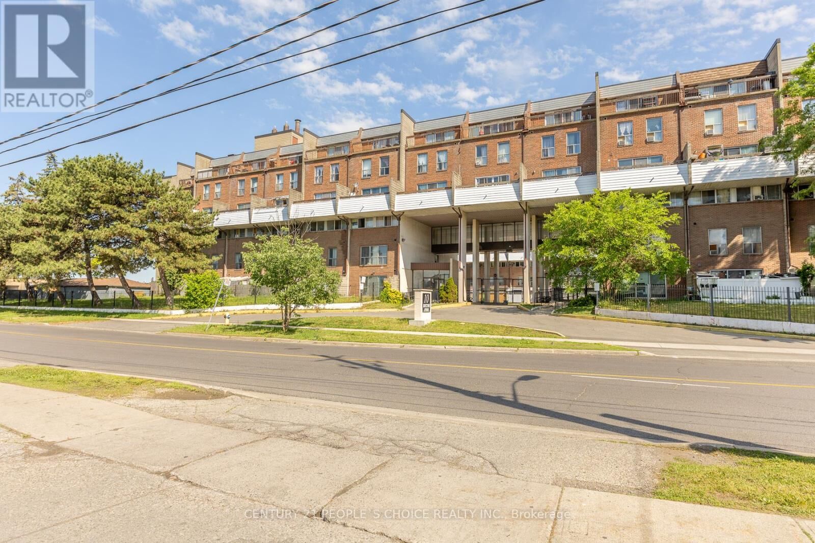 Property Photo:  10 Eddystone Avenue North 106  ON M3N 2T2 