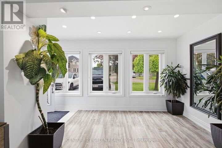 Property Photo: 7649 Redstone Road ON L4T 2B7