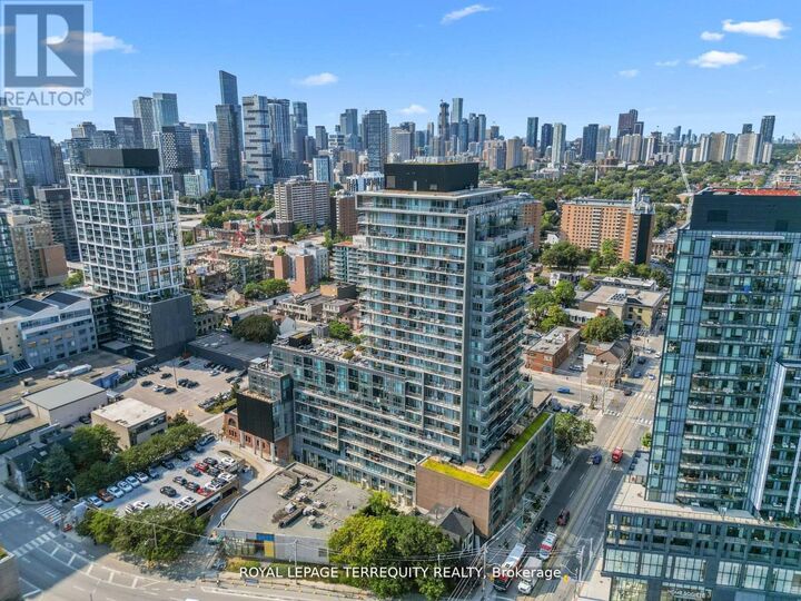 Property Photo: 120 Parliament Street 1808 ON M5A 0N6